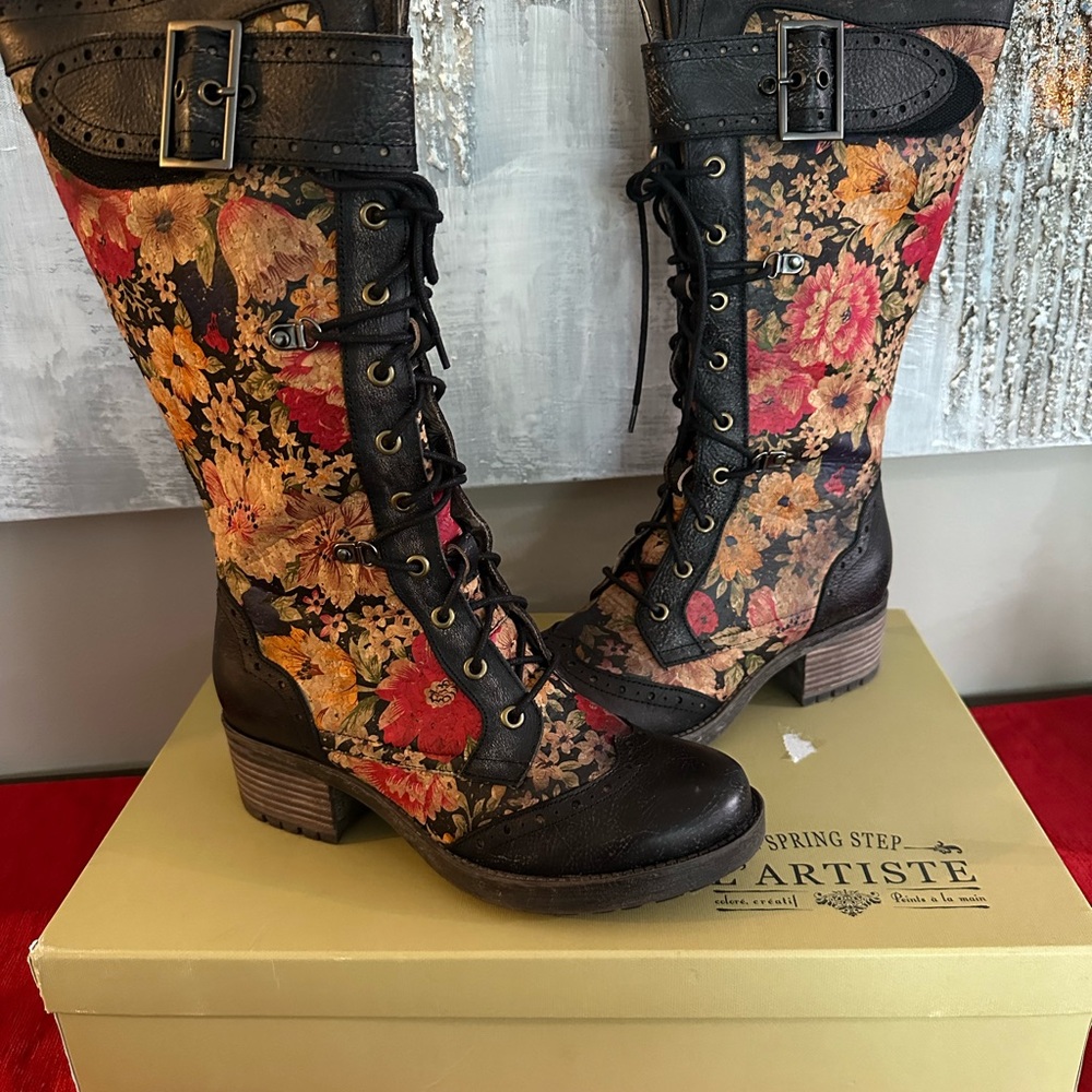 Spring Step Women's Floral Lace-Up Boots - Black and Multicolor